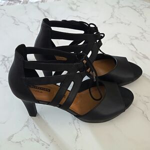 NEW! Clarks Adriel Elaina Black Leather